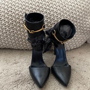 Black Gucci Pump